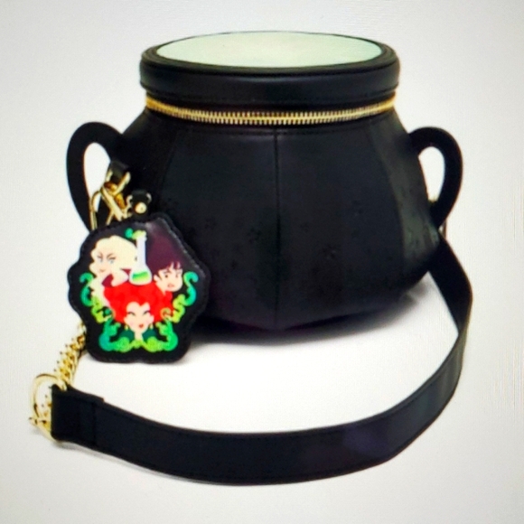 NWT: DISNEY LOUNGEFLY HOCUS POCUS "Glow-In-The-Dark" CAULDRON CROSSBODY BAG 2Fer - Picture 8 of 15